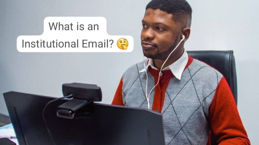 thedigitallibr's tweet card. An average email user today will tell you they prefer a Gmail to a Yahoo mail, and the reason is not far fetched. 80% of Entrepreneurs prefer Gmail to Yahoo mail.