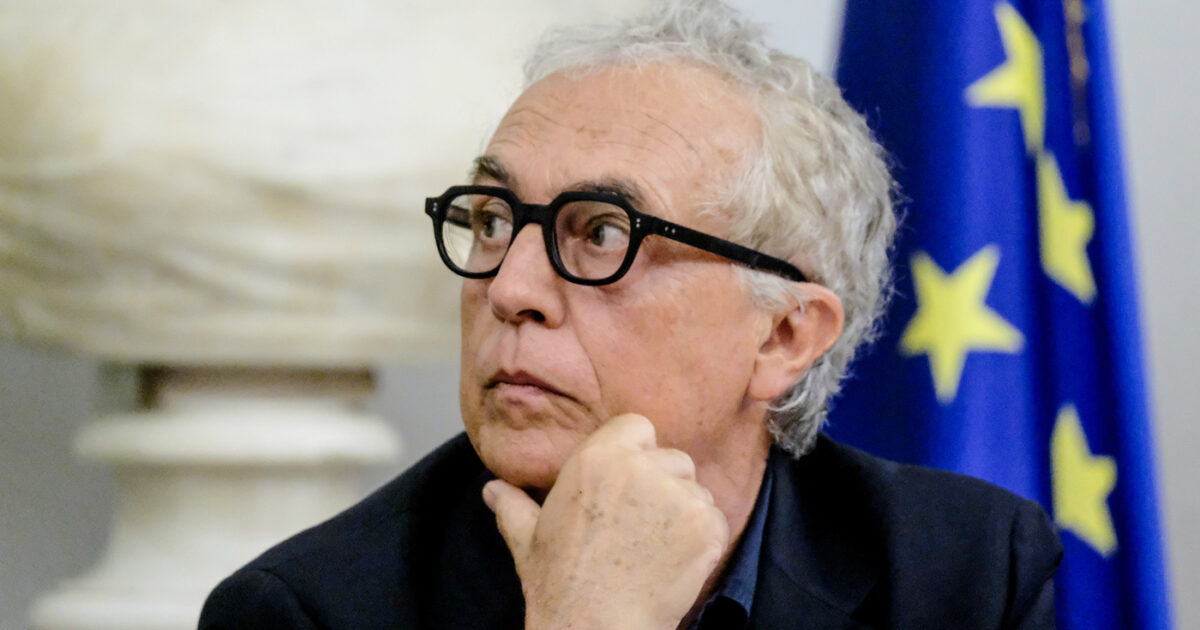 petergomezblog's tweet card. L'autodifesa di Stefano Boeri, indagato nell'inchiesta urbanistica di Milano insieme al sindaco Sala. L'architetto contesta il "processo mediatico".