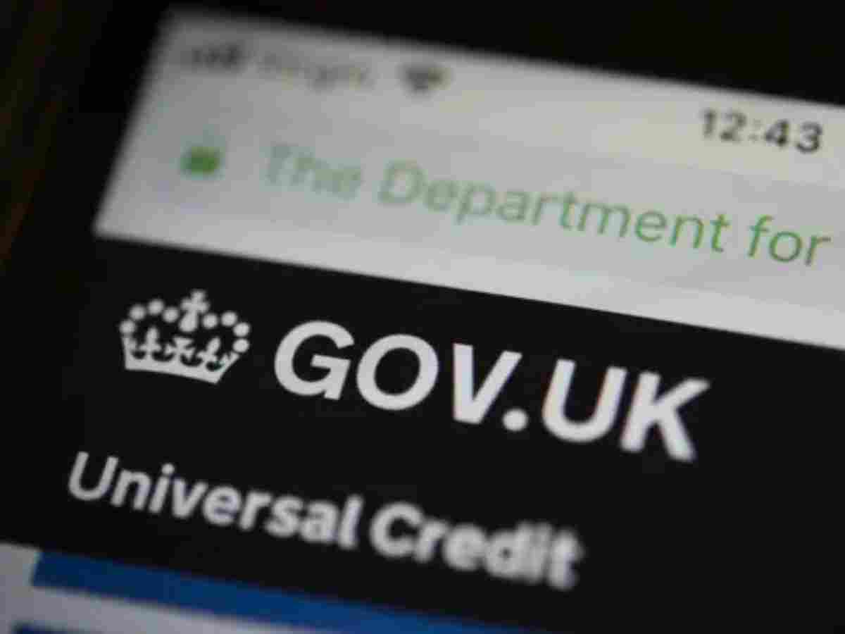 barnaclebum6's tweet card. The DWP's own research shows that it is failing to properly support many disabled people and those living with mental distress