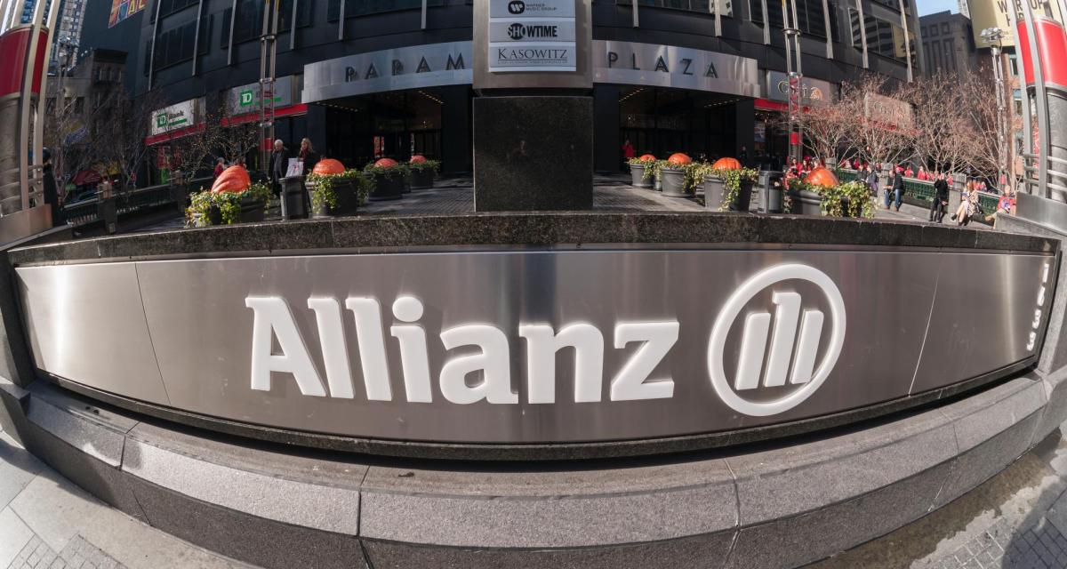JJ_Bloom's tweet card. Exclusive: Allianz Life said the "majority" of its customers and employees had data stolen in the July cyberattack. The company said it has notified the FBI.
