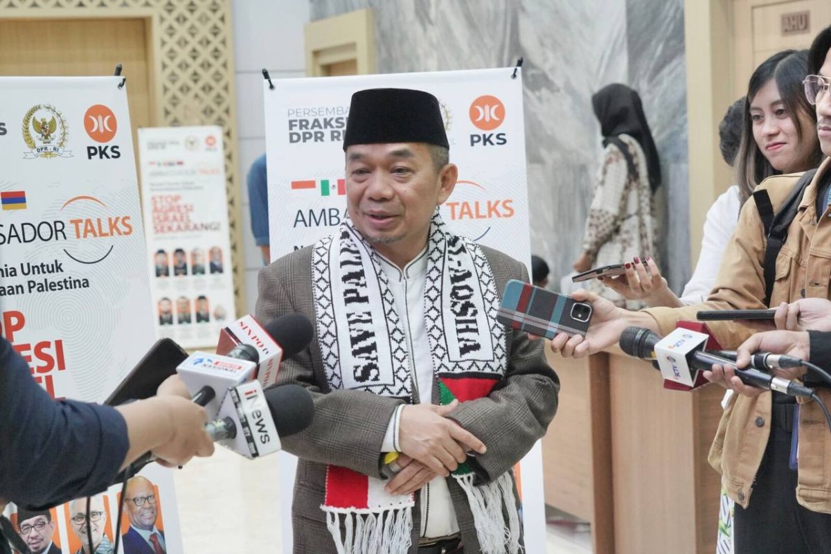 JazuliJuwaini's tweet card. Presiden Justice and Democracy Forum (JDF) Asia Pasifik Jazuli Juwaini menyatakan tindakan Israel yang terus menerus memblokade Gaza hingga menyebabkan ...