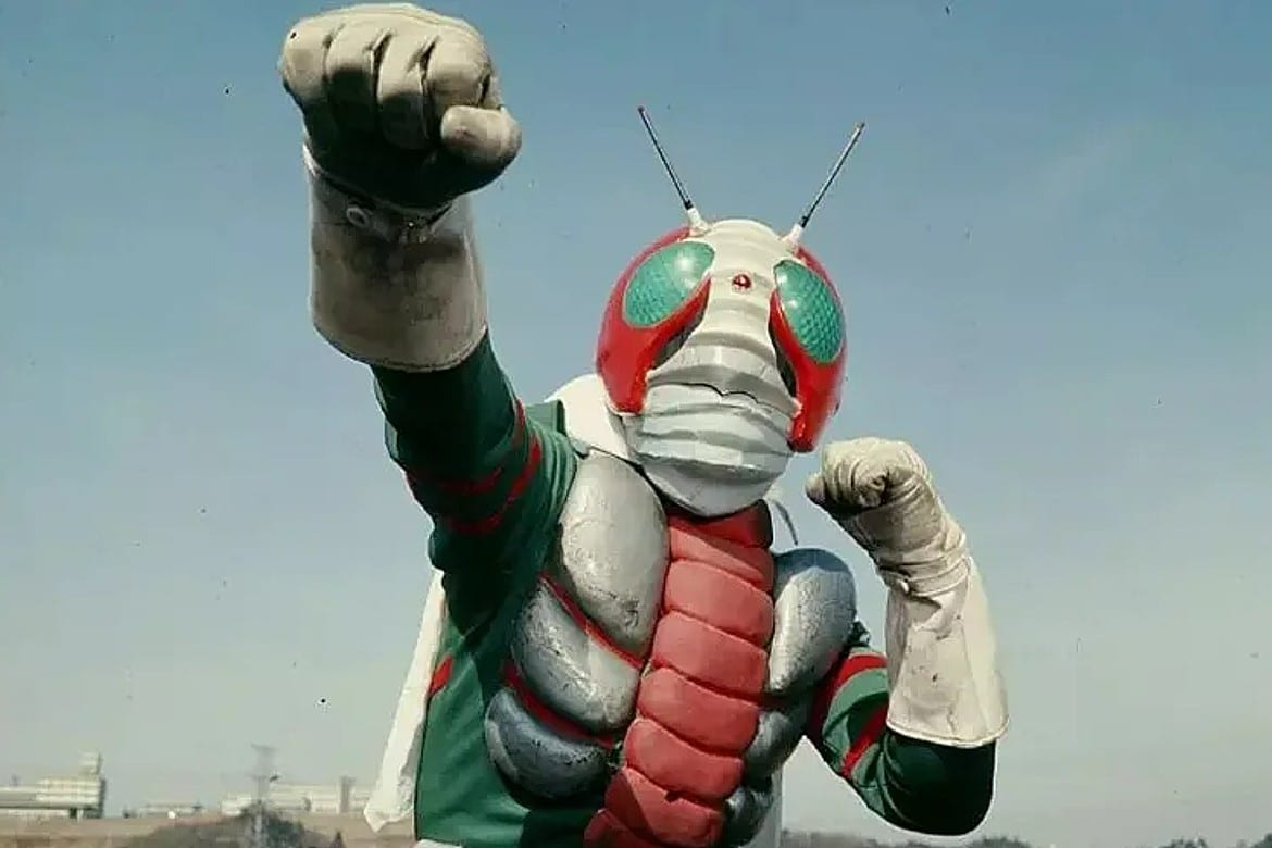Roboto_films's tweet card. Nouvelle formule de La loi des séries en version resserrée autour d'un invité ou d'une thématique, aujourd'hui la série Kamen Rider.