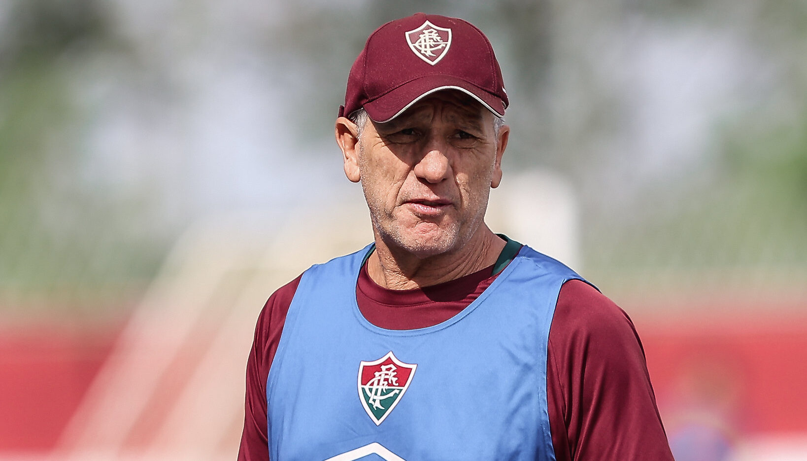 NETFLU's tweet card. O técnico Renato Gaúcho será obrigado a realizar uma mudança no time titular do Fluminense, que visita o São Paulo, neste domingo (27)