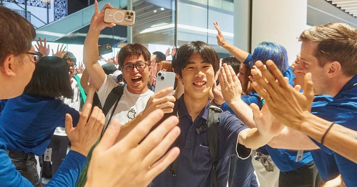 mn_pc_digital's tweet card. 7月26日10時、Apple 梅田がオープンしました。Apple 梅田は、これまでのアップルストアにはない要素もいろいろ散見され、新しいストアの姿が垣間見えました。改めて、Apple 梅田に足を運んで分かったお店の特徴を振り返ってみたいと思います。
