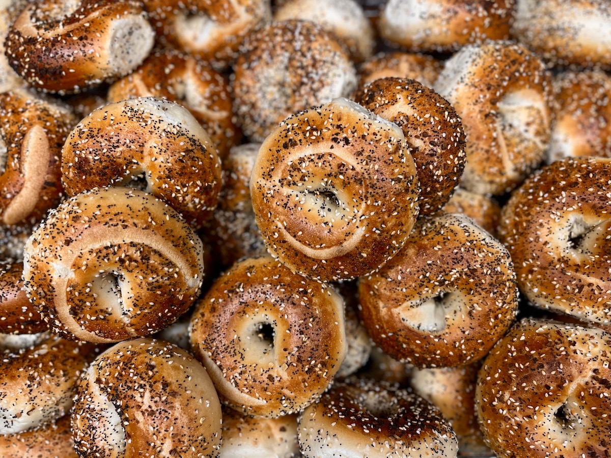 alexgwriter's tweet card. Dallas is home to several incredible bagel shops—some of which have garnered national attention. Whether you like your bagels stuffed to the brim with bacon, egg, and cheese, or lightly garnished...