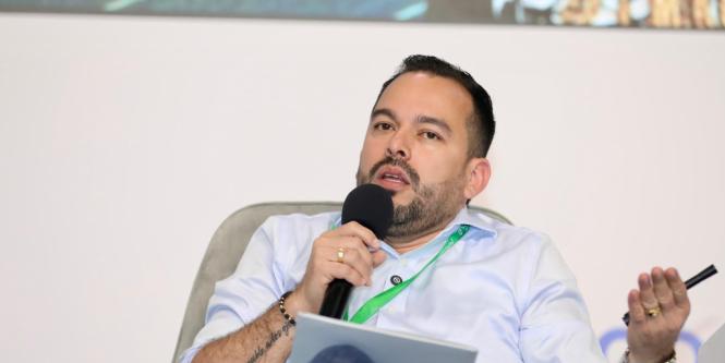 PalmaEdwin's tweet card. El próximo 11 de agosto del 2025, el Ministerio de Minas y Energía radicará el proyecto de ley del régimen tarifario. | Energía | Portafolio.co