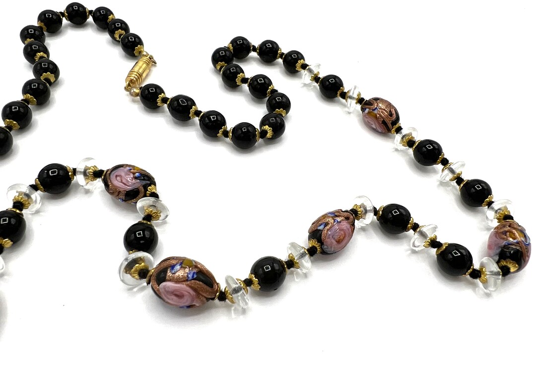vintagobsession's tweet card. This Beaded Necklaces item is sold by VintagObsessions. Ships from Fallbrook, CA. Listed on Jul 26, 2025
