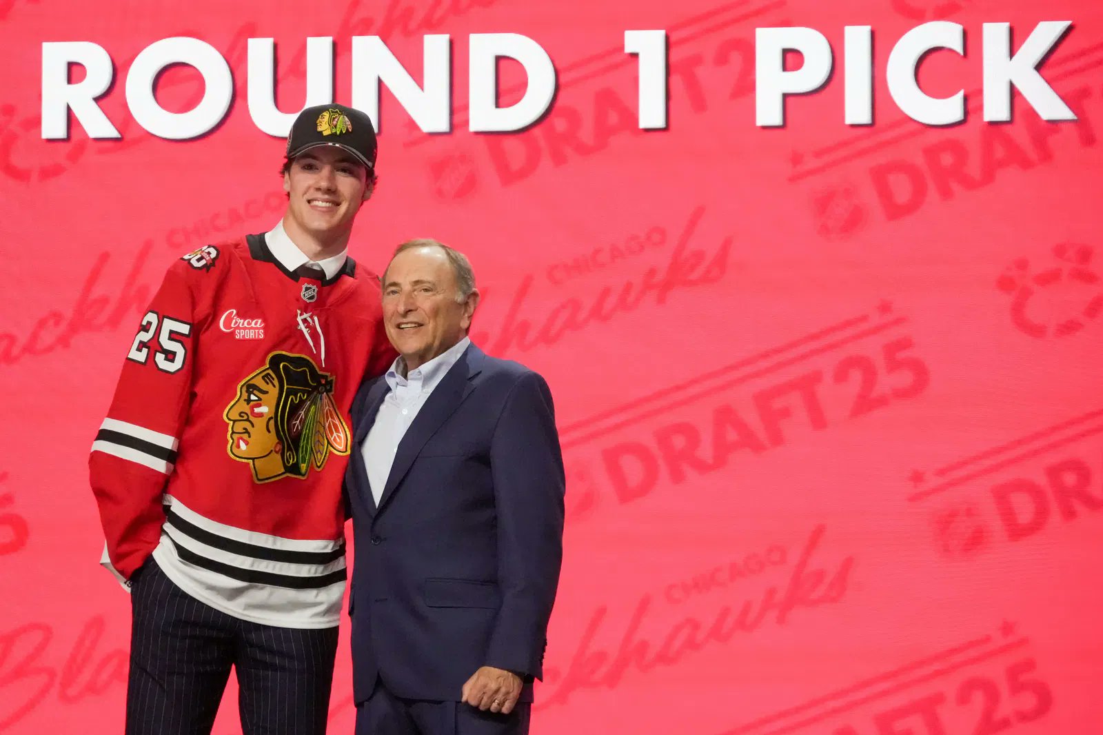 VinnieParise's tweet card. As everybody well knows by now, the Chicago Blackhawks drafted a player, Mason West, who is going to finish his senior year of football before focusing completely on hockey for good. 