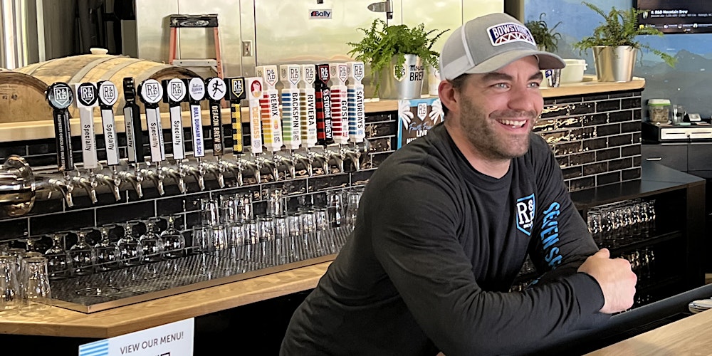 Martyman17's tweet card. Bowstring is hosting a Marty Party with local pro hockey player Jordan Martinook to celebrate the release of new R&D beer - "Marty Party"!
