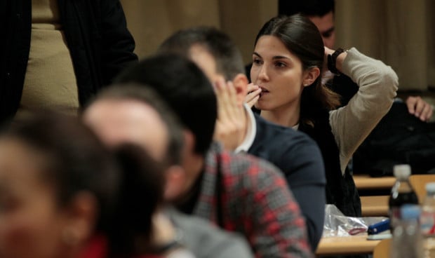 _amayamendiko's tweet card. Solo dos universidades consiguieron que su alumnado tuviera un número de orden medio inferior a 3.000