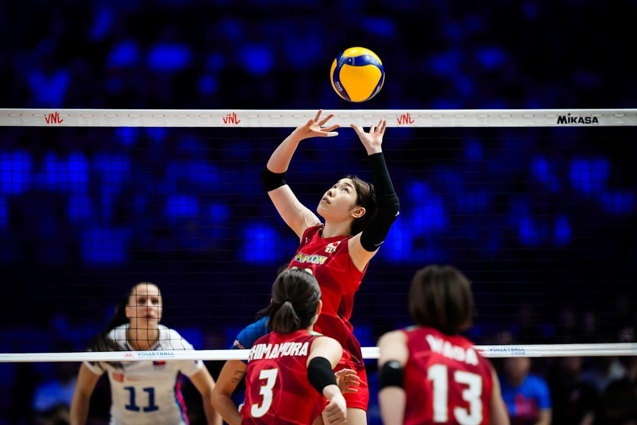 vbm_link's tweet card. 公益財団法人日本バレーボール協会は、バレーボールネーションズリーグ2025女子ファイナルラウンド準決勝・ブラジル戦で女子日本代表の出場選手1名を変更することを発表した。24日に行われたトルコ戦の出場