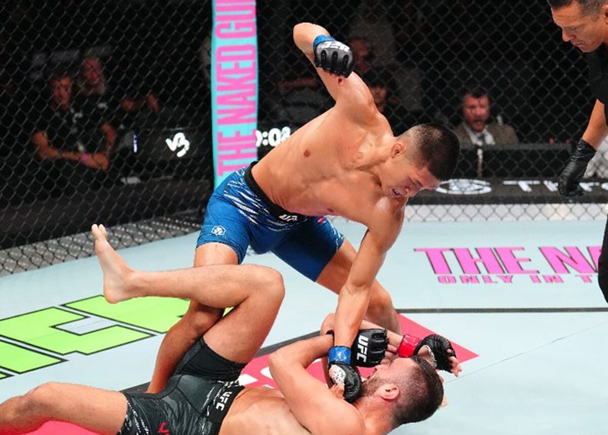 superlutas's tweet card. Mohammad Yahya sofreu sete knockdowns e teve rosto muito inchado, mas exames descartaram fratura orbital após o UFC Abu Dhabi