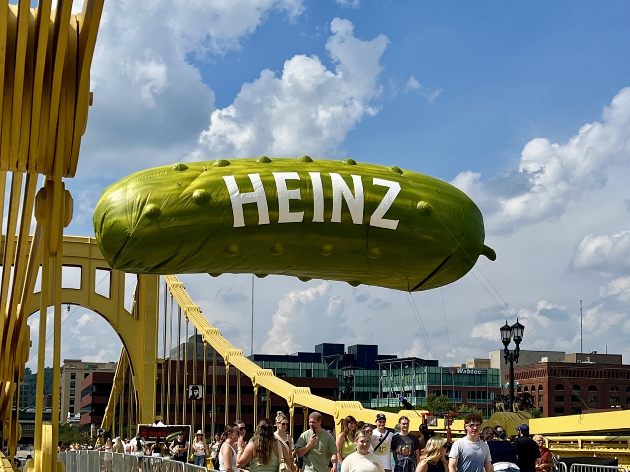 aurelius0u0's tweet card. ‘Best Specialty Food Festival’ in America draws thousands to Downtown Pittsburgh, putting the spotlight on local bands and merchants. Picklesburghers, rejoice! Picklesburgh, the four-time winner of...