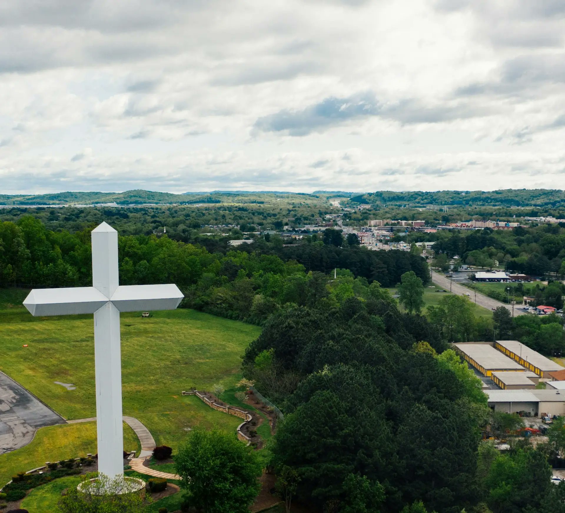 Dare2Share's tweet card. Is America experiencing a revival? God is certainly doing some amazing things in the United States, especially among young people...