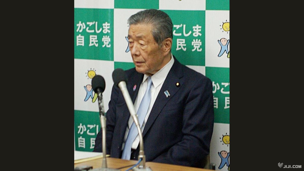 daniel_0831's tweet card. 自民党の森山裕幹事長は２６日、両院議員総会開催を求める署名が党内から提出された場合の対応について「党則にのっとってやらせてもらいたい」と述べた。「それぞれの方に確認することも必要だ」と語り、署名は適正か厳密に精査する考えも示した。鹿児島市で記者団の質問に答えた。