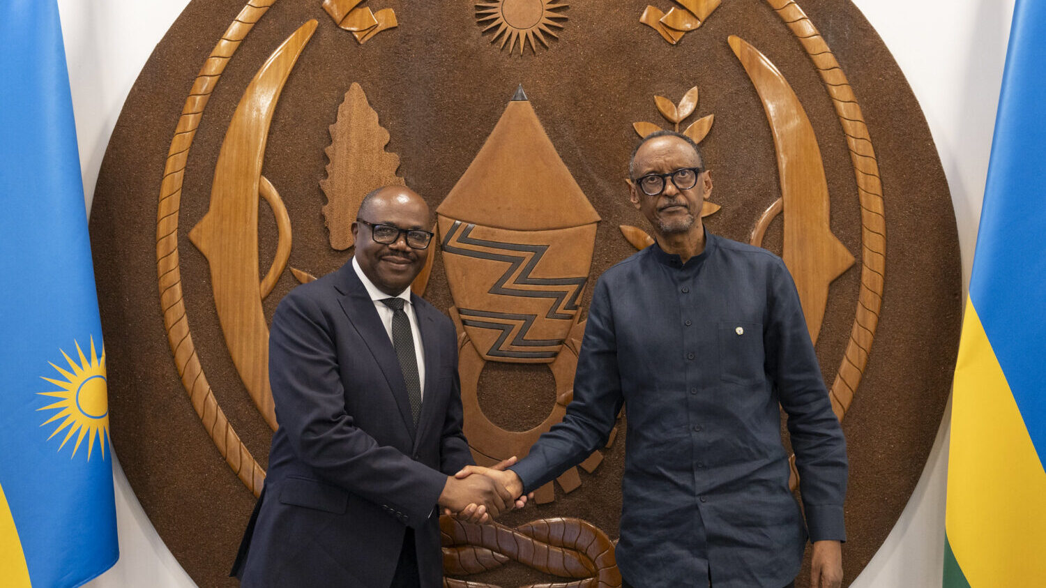 SamuelBaker_B's tweet card. l nuovo premier designato dal presidente Kagame, Justin Nsengiyumva, è una figura che ha attirato i sospetti delle opposizioni