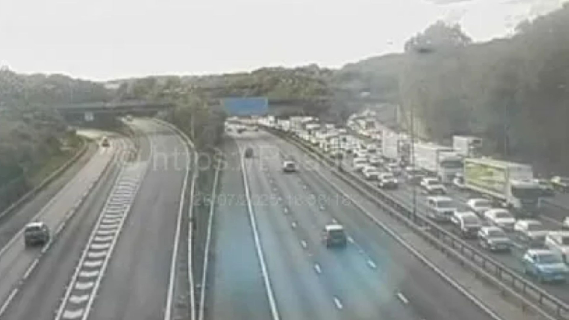 ScottishSun's tweet card. DRIVERS have been warned of traffic chaos as both the M25 and M26 have been shut down after a “police-led incident”. The M25 was closed anti-clockwise between Junction 6, at Godstone, a…
