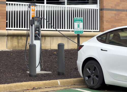 ILGAConnected's tweet card. The number of electric vehicles registered in Illinois last year increased by nearly 37,000, the largest year-to-year spike since the state began keeping track in 2017. However, according to figures...