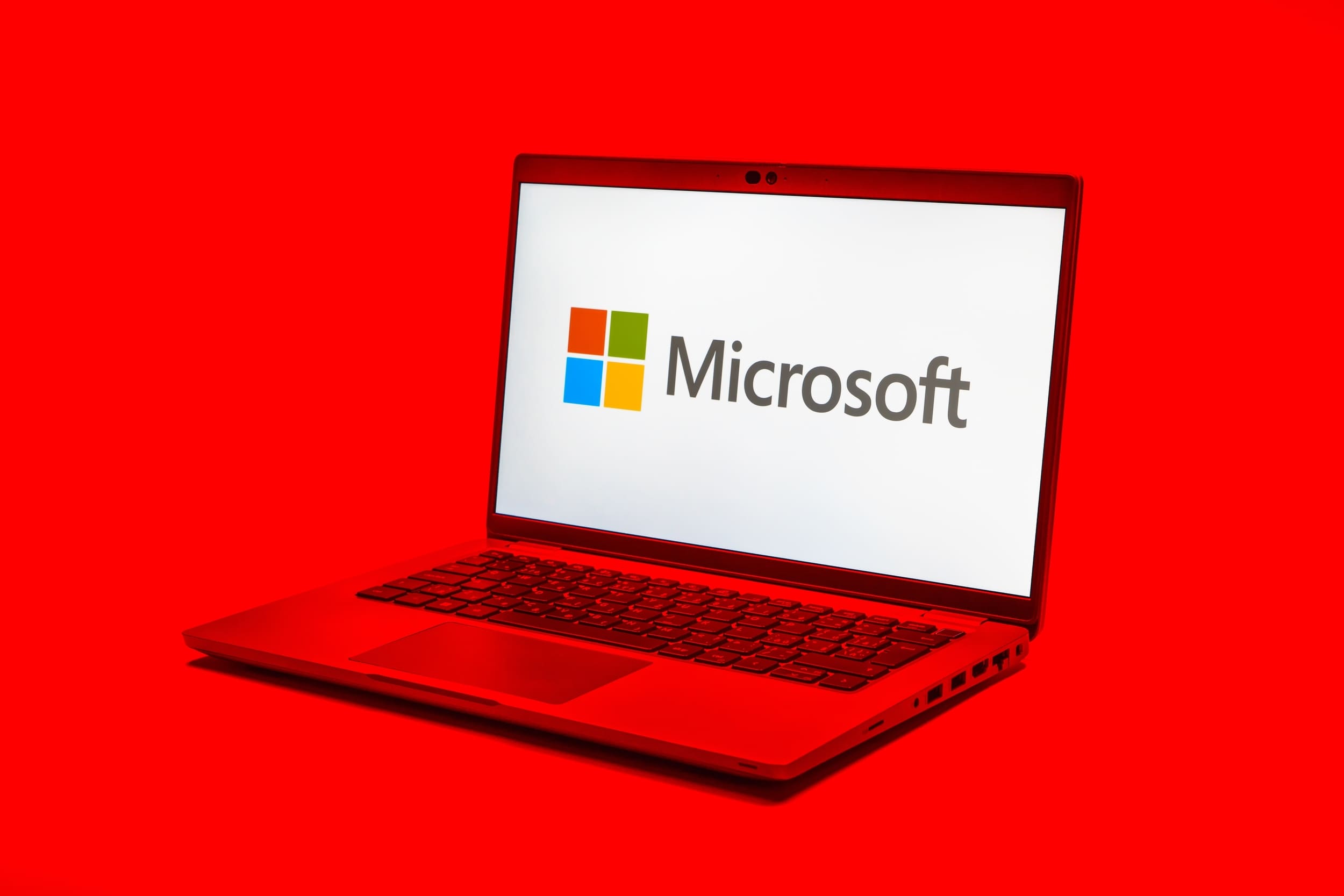 Clubic's tweet card. Les vulnérabilités exploitées de Microsoft SharePoint, qui font grand bruit depuis quelques jours, proviennent d'un correctif défaillant qui remonte à 2020. L'expert en cybersécurité Kaspersky évoque...