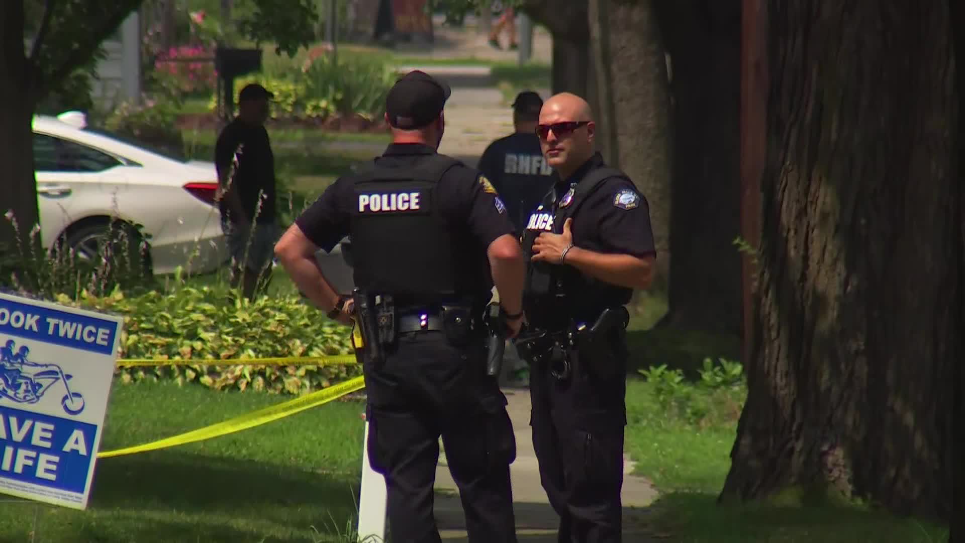 WNYT's tweet card. There is a heavy police presence in the area of Walnut Street in Glens Falls.