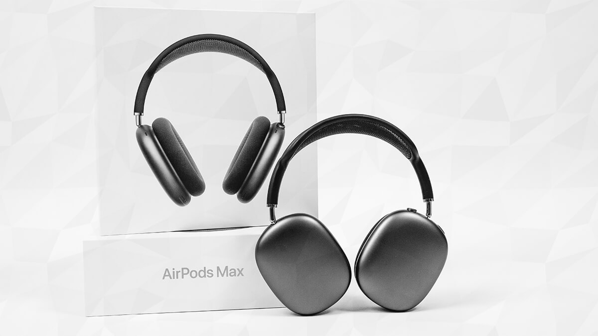 ClassAction_org's tweet card. A proposed class action lawsuit claims that a defect can cause condensation to accumulate inside the ear cups of Apple’s pricey AirPods Max headphones, resulting in connectivity issues and degraded...