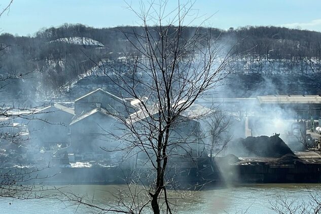 GTLOpgh's tweet card. A new study finds a relationship between lead concentrations in the air and infant deaths.