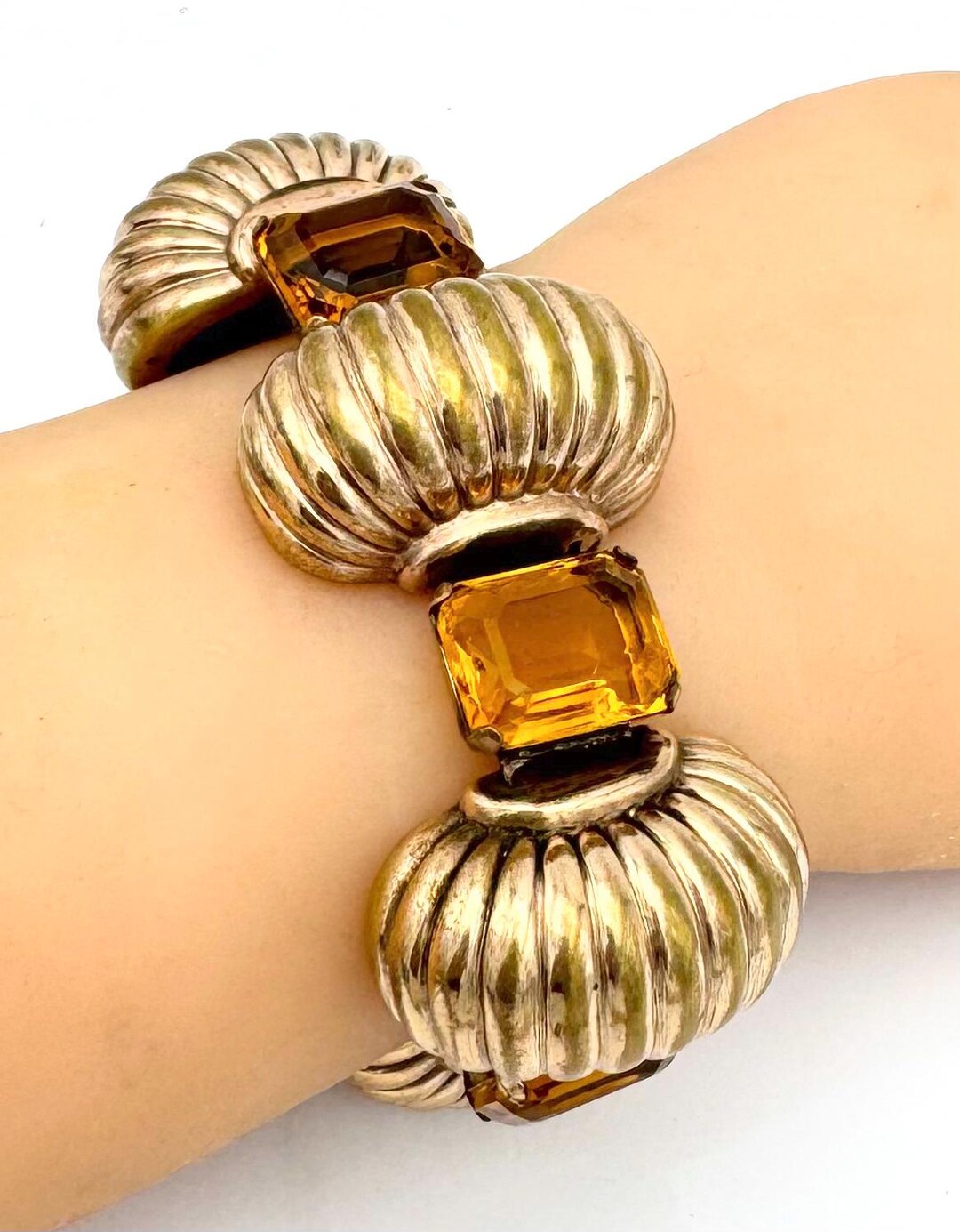 serendipitytrea's tweet card. This Charm Bracelets item is sold by serendipitytreasure. Ships from Huntington Beach, CA. Listed on Jul 26, 2025