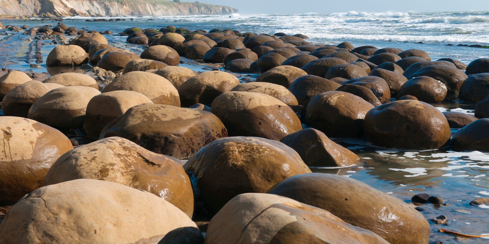MyDesert's tweet card. Want a little beach getaway to yourself? Check out these two elusive places in California.