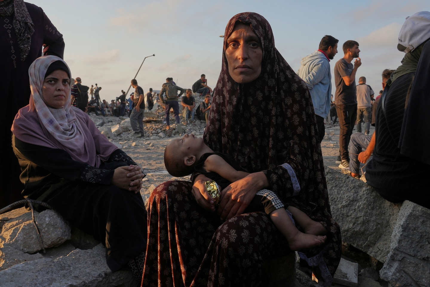 marcoleofrigio's tweet card. Airdrops of food have resumed in Gaza, Israel and the United Arab Emirates said, as deaths from starvation in the besieged enclave spread.