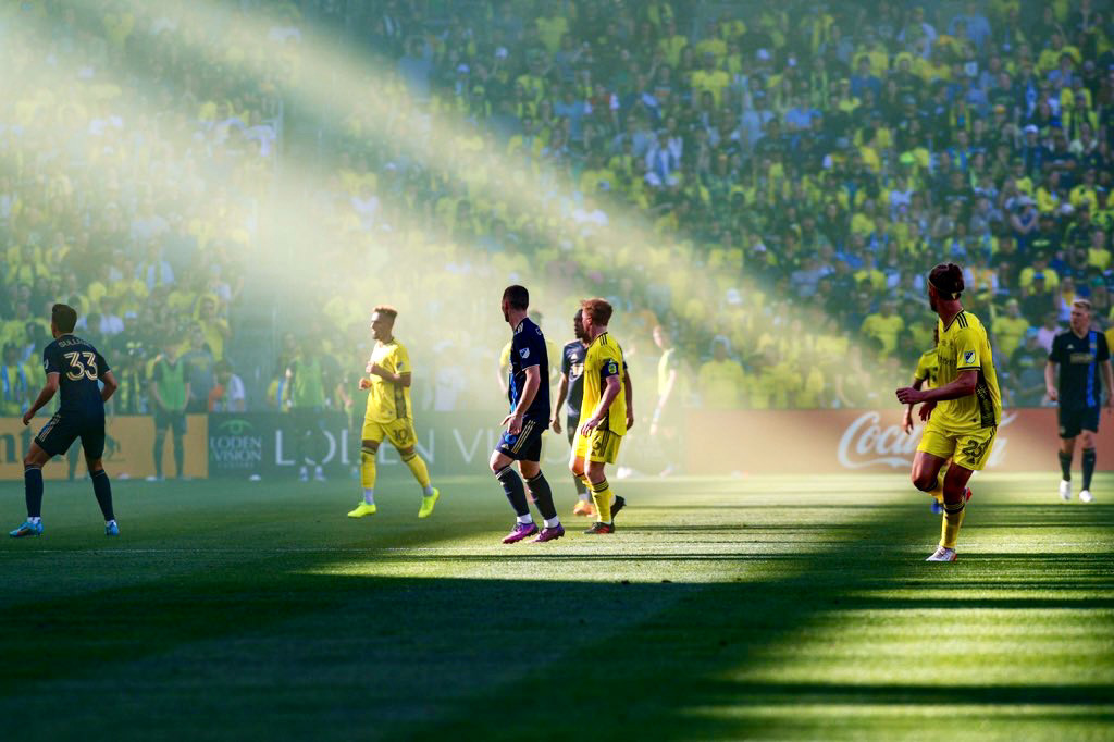 morgantencza's tweet card. freelance sports photographer in Florida