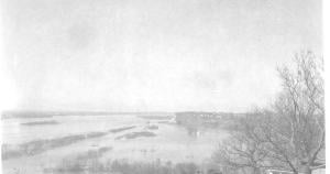 scj's tweet card. A collection of photos show flood waters that invaded Sioux City in 1892, 1909, 1926, 1952 and 1953.