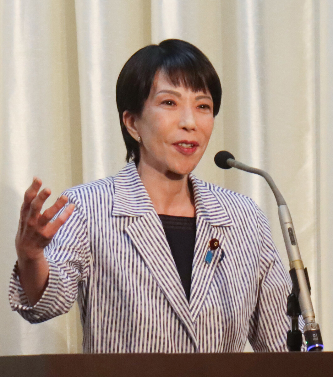 TeamHallons's tweet card. 　石破茂首相（自民党総裁）の退陣は不可避との見方が広がる中、党内で「ポスト石破」候補の動きが活発化してきた。 　高市早苗元政調会長と茂木敏充前幹事長は実力者と会談し、近しい議員と対応を協議。小泉進
