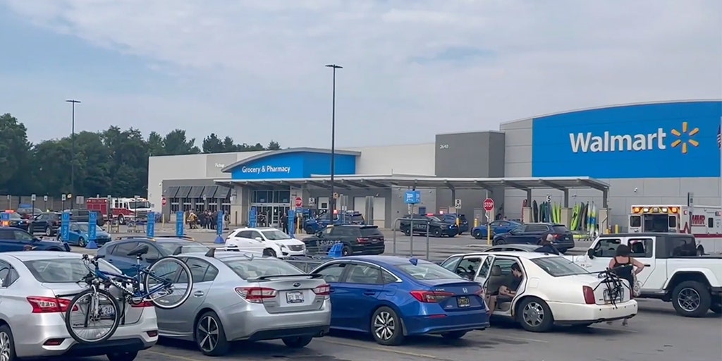 Inmanity_US's tweet card. Michigan State Police confirm ‘multiple stabbing incident’ at Traverse City Walmart, with one suspect arrested.