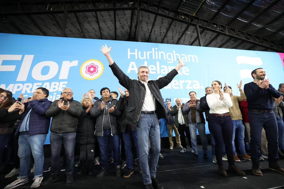 GuillermoLipera's tweet card. El diputado aseguró que el presidente Milei “está mirando con la nuca a los argentinos” y polarizó el escenario rumbo a los comicios bonaerenses de septiembre
