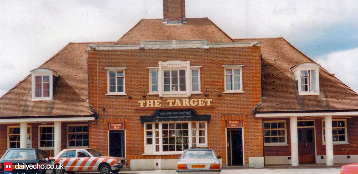 dailyecho's tweet card. Of all the ghosts of Southampton’s lost pubs, the spirit of The Target in Sholing is surely the most colourful.