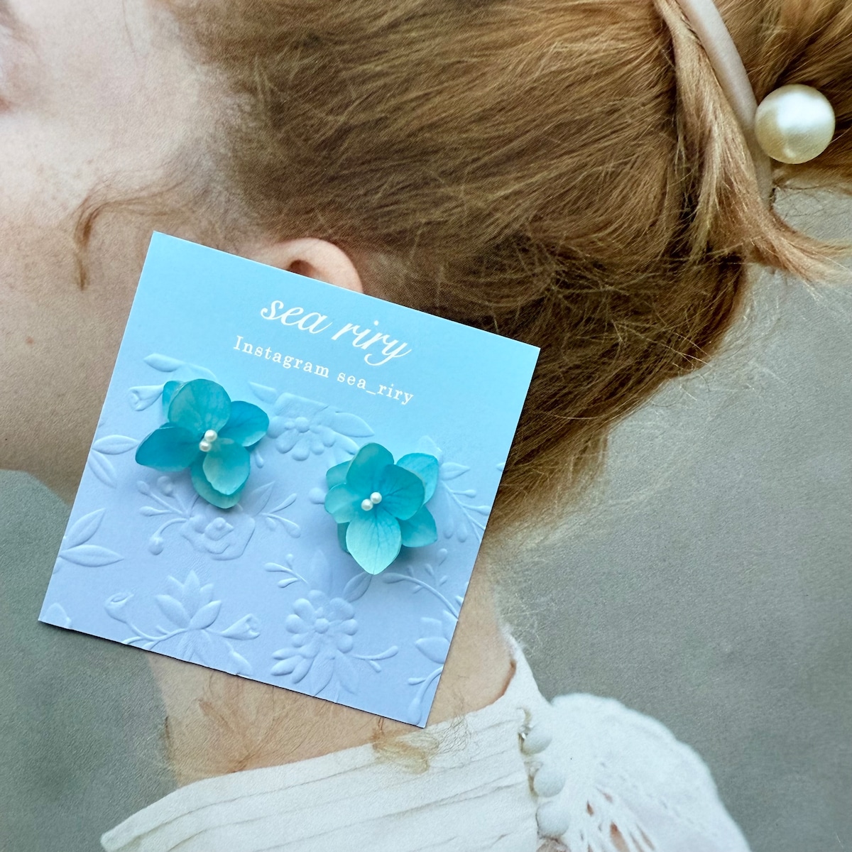 sea_riry's tweet card. ご覧頂きありがとうございます。2点購入で3点目無料（3点の中で価格の一番低いものがプレゼントとなります。）ご購入前にコメントよろしくお願いします。ご購入後のご対応は致しかねます。ご了承くださいませ。______紫陽花をひとつひとつレジンコーティングしたお花のピアスです。人気のちいさなお花のピアスのマット加工バージョンマット加工ですりガラスのようなお話のピアスに仕上げました。丁寧に1枚1枚コー...