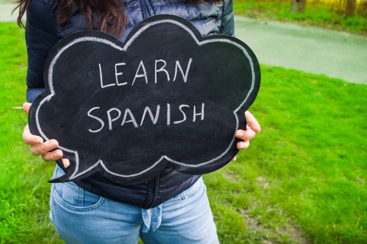 Fransicverso's tweet card. Great tips and ways how to say Skills in Spanish. Also, important things to know if you want to speak Spanish like a native and communicate...