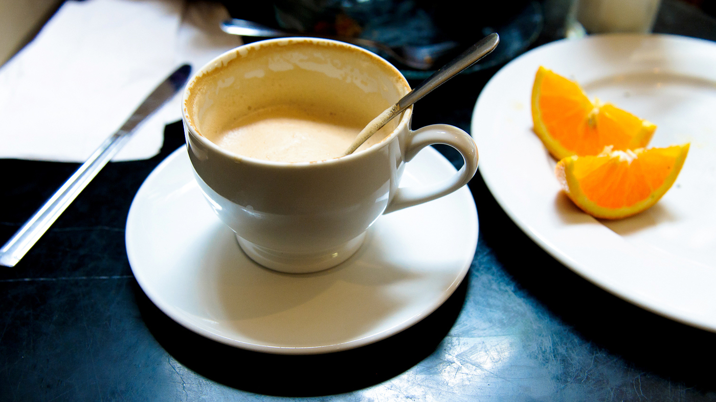 MrJoeComo's tweet card. Can you drink cappuccino after breakfast? Should you take espresso in a cup or a glass? Italy, perhaps the spiritual home of coffee, has much to say about when and how to enjoy it.