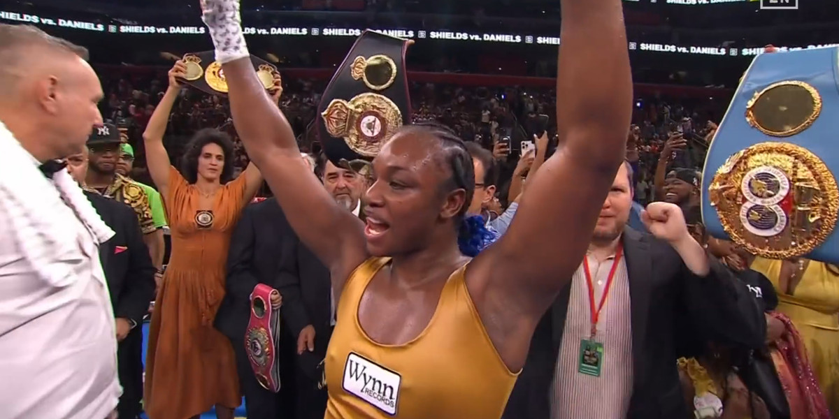 badlefthook's tweet card. Claressa Shields is still undefeated after routing Lani Daniels.
