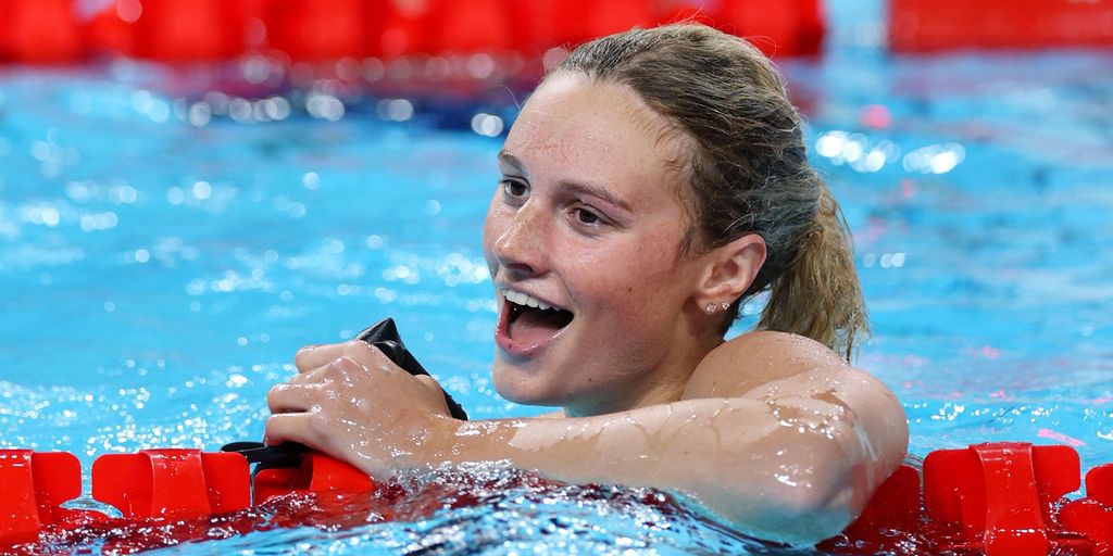 andy_ross4's tweet card. The Canadian broke three world records at her World Trials in June, something that hasn’t been done by any swimmer since Michael Phelps in 2008.