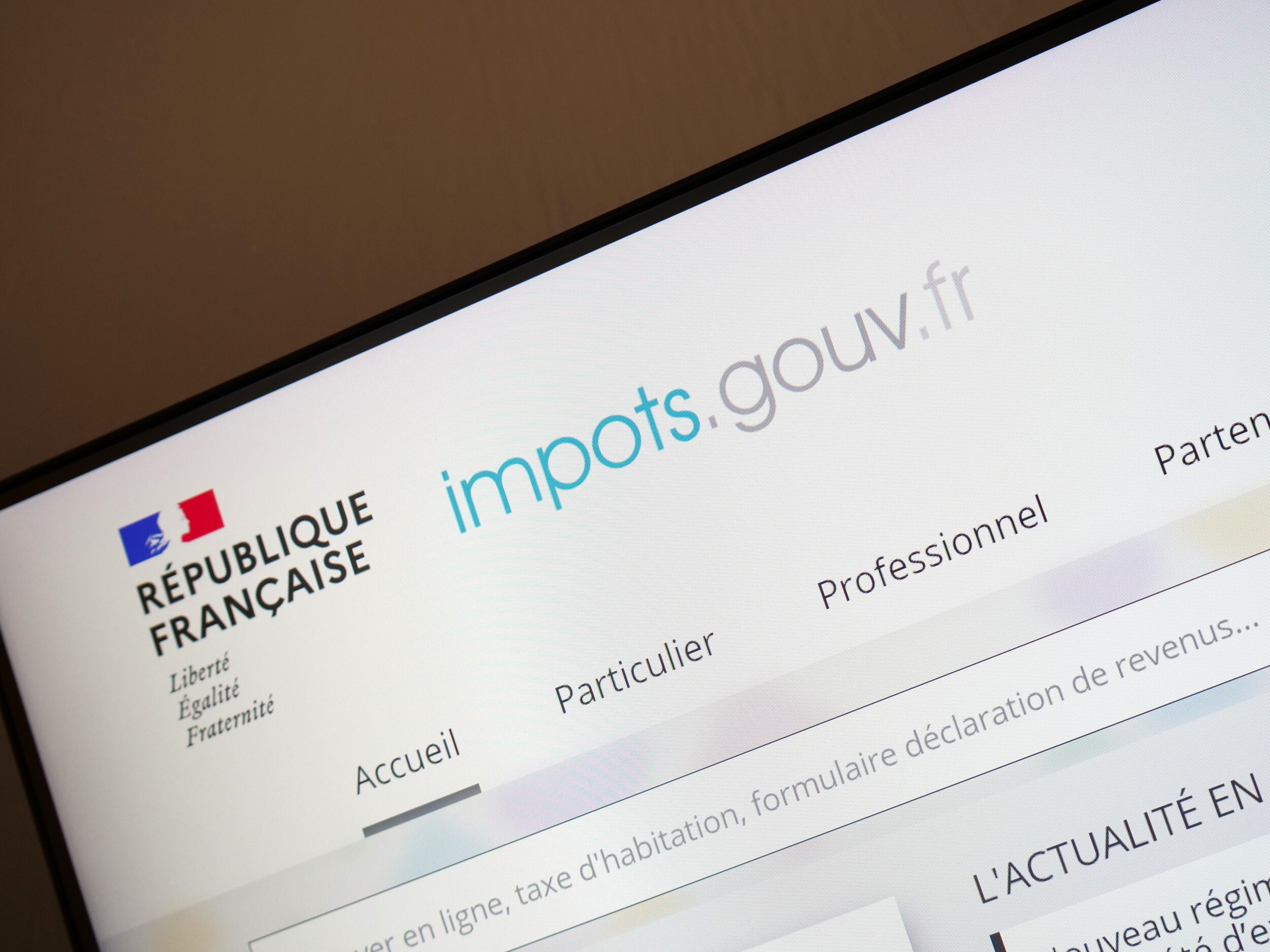 Clubic's tweet card. L'administration fiscale a commencé à procéder aux remboursements d'impôt sur les revenus 2025. Deux catégories de contribuables sont concernées par ces versements automatiques, qui arrivent ces...