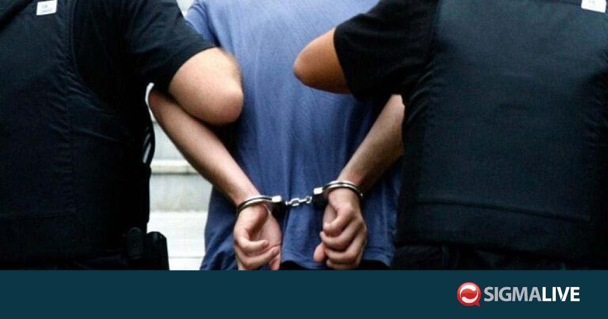 Sigmalivecom's tweet card. Άγρια καταδίωξη στα Χανιά: Πήρε φοιτήτριες με ότοστοπ και σκόρπισε τον τρόμο