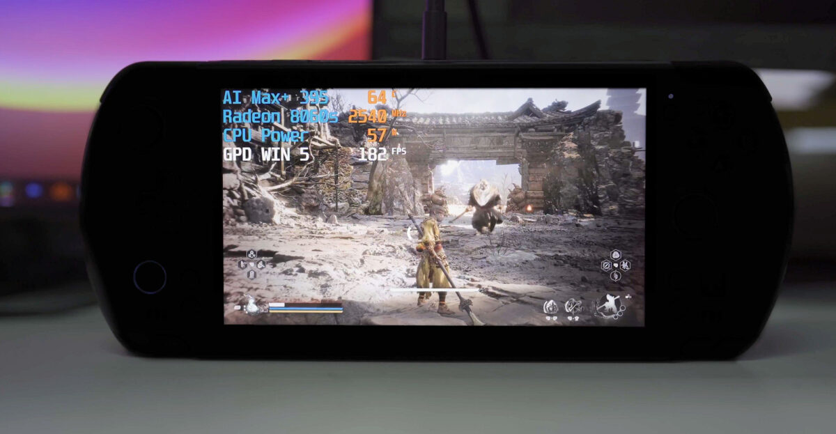 Clubic's tweet card. La toute première console portables à base de processeur Ryzen AI Max+ 395 a d'abord été confirmée par son fabricant – GPD – avant que ses spécificités techniques ne soient dévoilées.