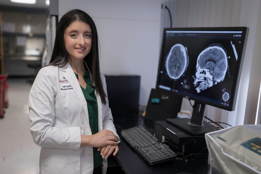 VTNeuroLabs's tweet card. Liliana Ladner is a Letter of Distinction recipient for her study on patients with severe traumatic brain injuries and their long-term prognosis. A fourth-year medical student, her work will be...