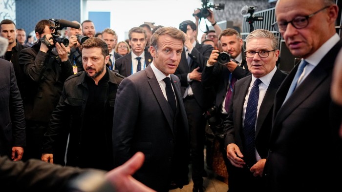 valentinapop's tweet card. [FREE TO READ] Timothy Garton Ash on the shocks that fuelled a populist challenge — and how the liberal centre could yet hold