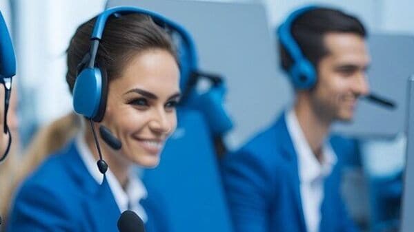 STS_News's tweet card. Klarna CEO Sebastian Siemiatkowski admitted the company’s AI-heavy approach to customer service went too far, leading to a drop in quality. The fintech firm is now rehiring human agents through a...