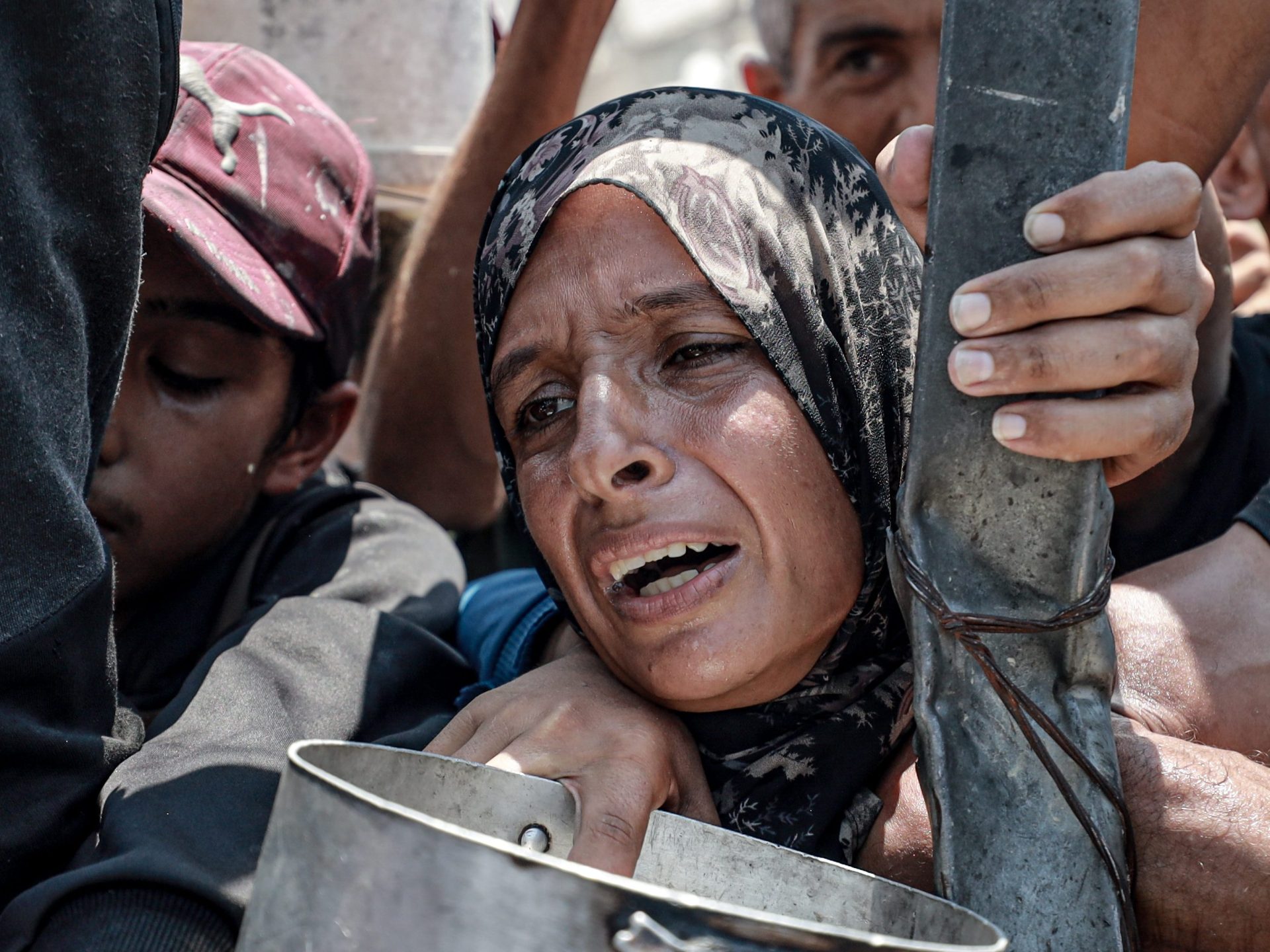 VerelstKarin's tweet card. Israel attacks ‘safe zones’ in Gaza as six more Palestinians, including two children, die from malnutrition.