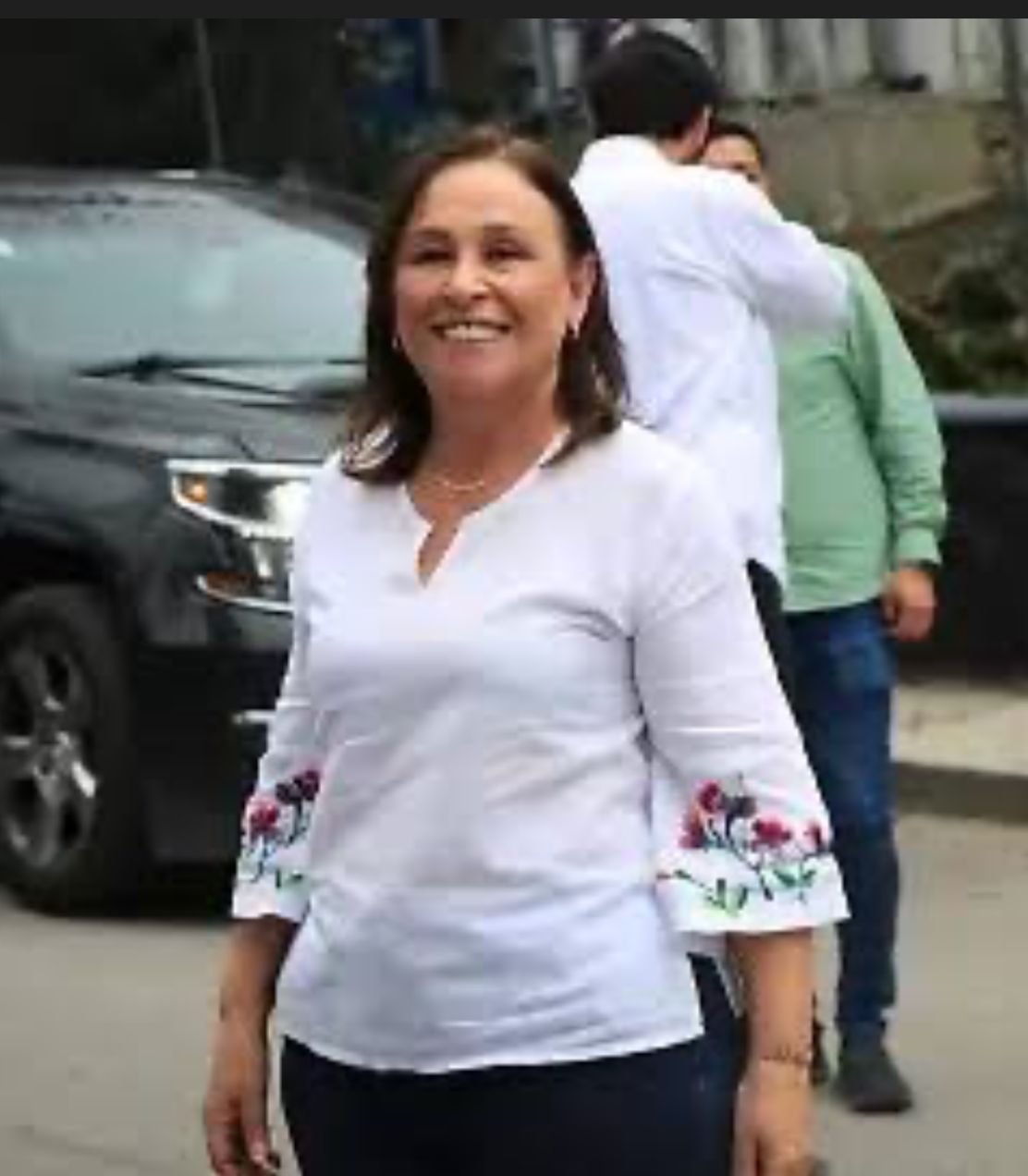 rodrigo_dector's tweet card. Columna: No van a desaparecer las pluris, al contrario Nahle apoyará reforma para que sean más