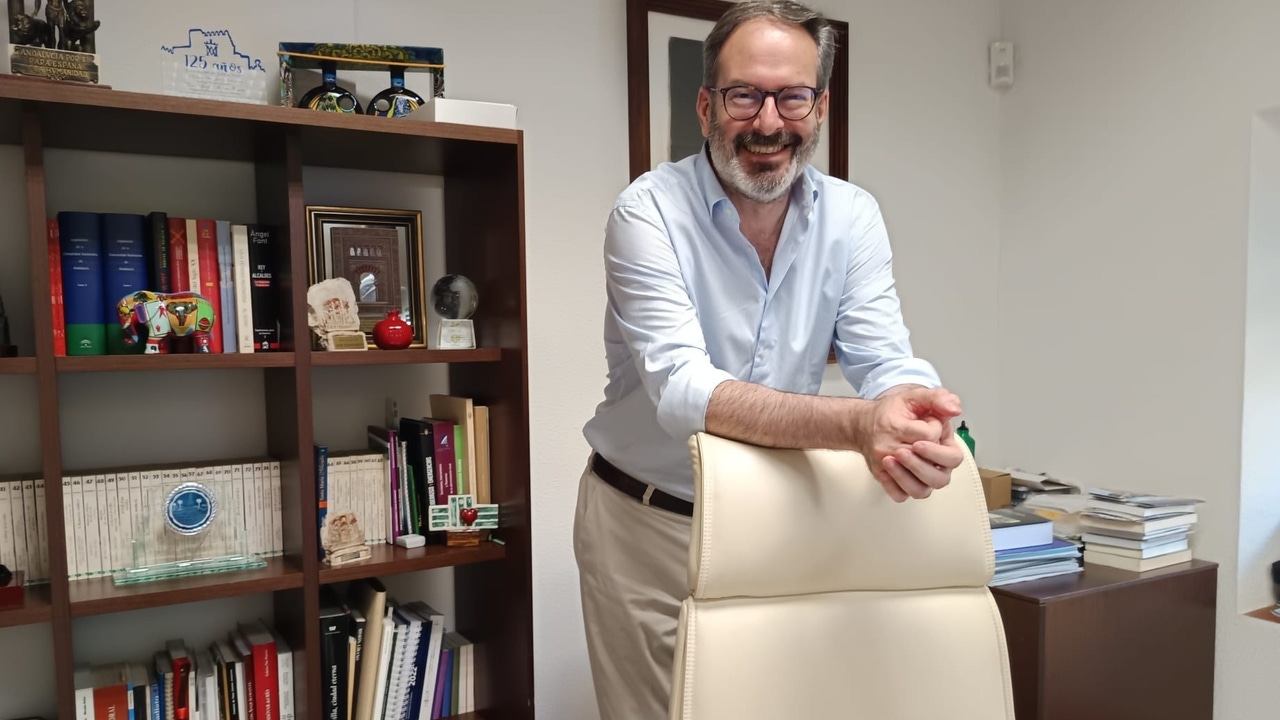 larazon_AND's tweet card. El delegado de la administración autonómica señala que en logística 'lo que eran oportunidades se están convirtiendo, por fin, en fortalezas'