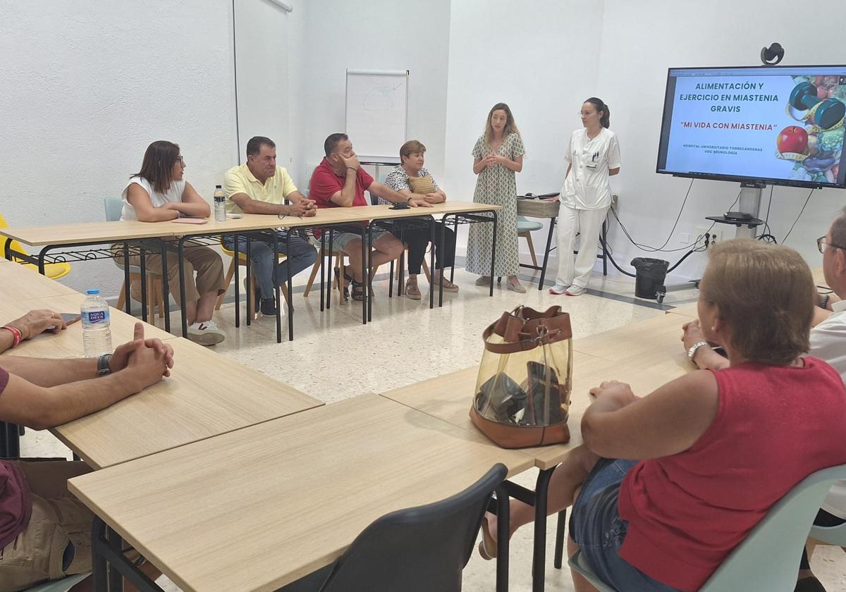 eerr_es's tweet card. La Unidad de Neurología crea este nuevo programa con el objetivo de mejorar el conocimiento sobre la enfermedad, fomentar hábitos de vida saludables y proporcionar herram